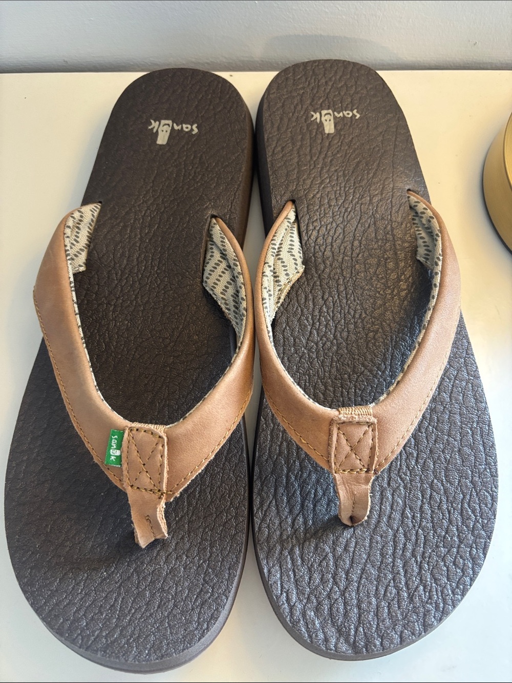 Sanuk Women’s Brown and Tan Flip Flop Sandals
